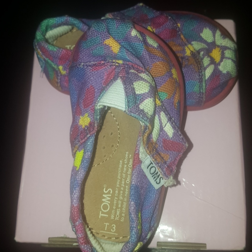 Tom's Moccasins